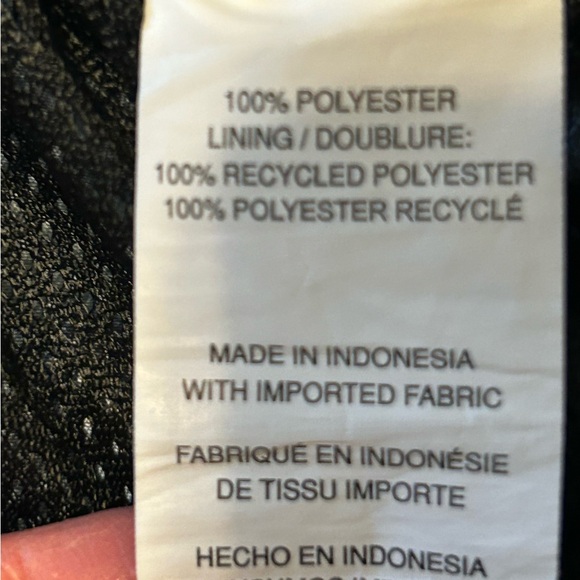 Nike Men’s XXL Swim Trunks, has a smalll flaw under the drawstring - Picture 12 of 13